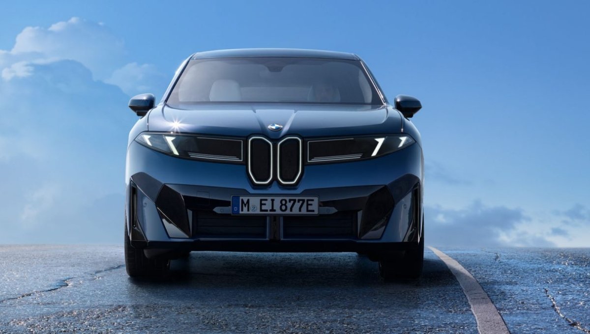 BMW iX3: Luxury Meets Future with 805km Range and 400kW Fast Charging