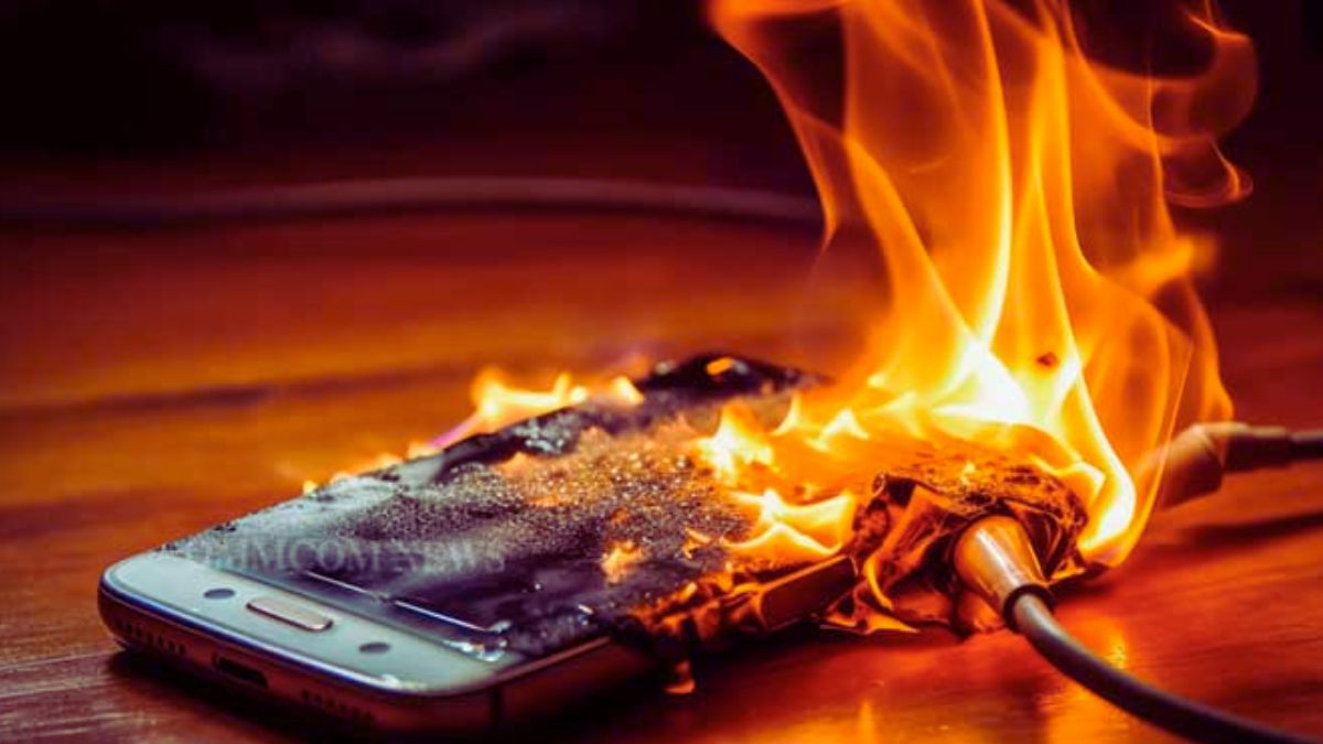 What are Reasons For Battery of Mobile Getting Damaged