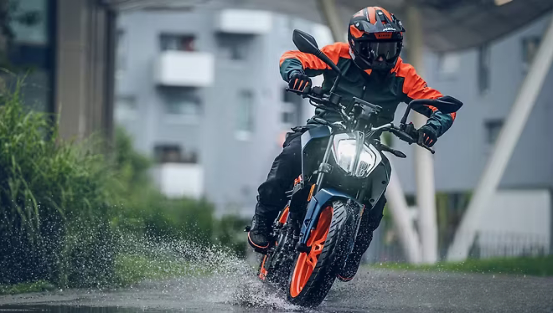 KTM 160 Duke: दमदार 164.2cc इंजन, स्टाइलिश LED लाइट्स और आरामदायक राइड कीमत ₹1.75 लाख