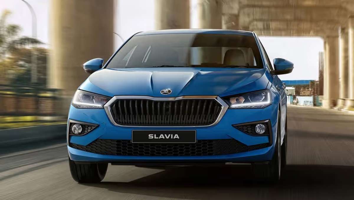 Skoda Slavia 2025: दमदार 147.51 BHP पावर, 19.36 kmpl माइलेज और शानदार फीचर्स के साथ