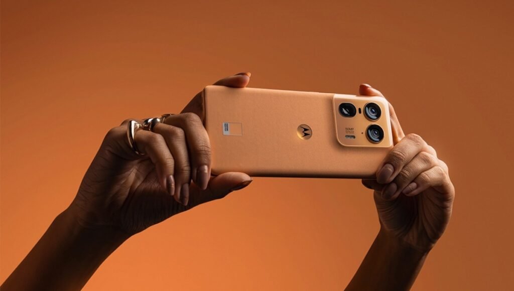 Motorola Moto X50 Ultra: पावरफुल कैमरा और 125W चार्जिंग के साथ धाकड़ स्मार्टफोन