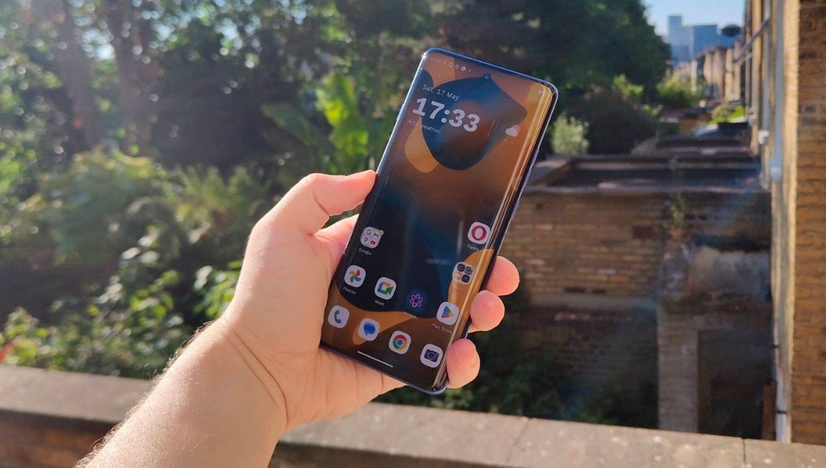 Motorola Edge 60: 50MP कैमरा, 120Hz डिस्प्ले और 5500mAh बैटरी जानें कीमत