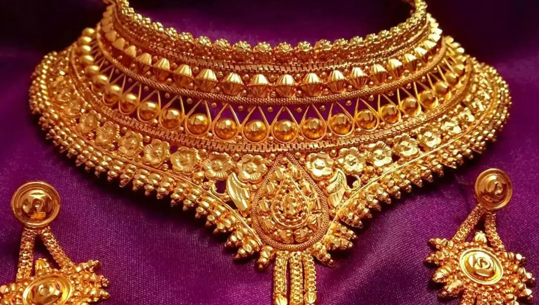 Gold Price Today: लंबे समय बाद सोने की कीमतों में बढ़ोतरी, ग्राहकों की बढ़ी टेंशन