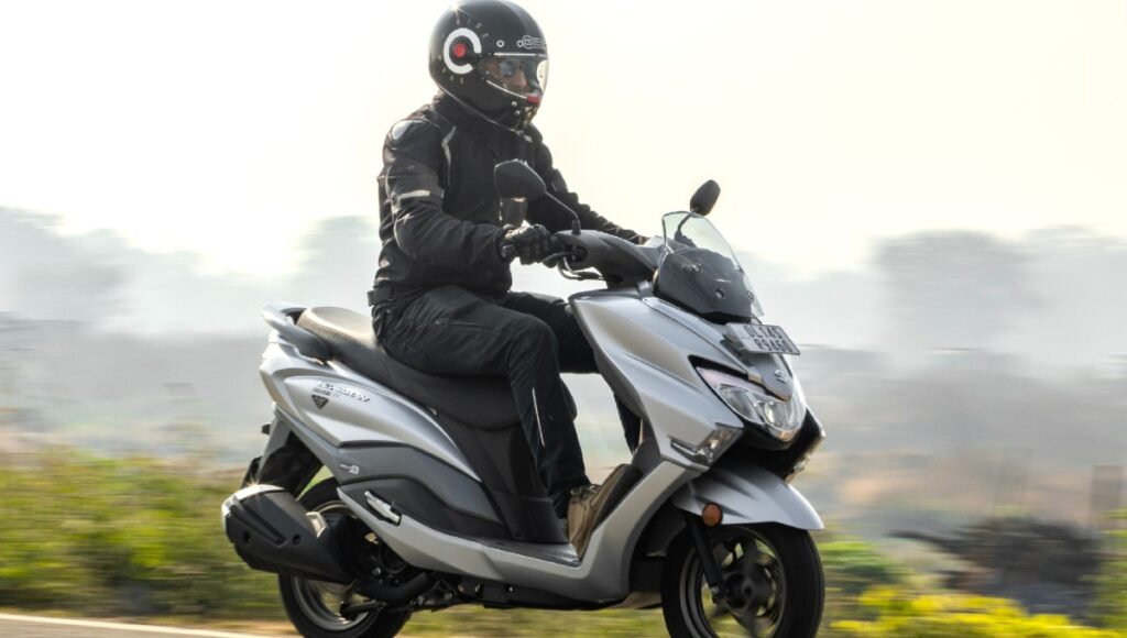 Suzuki Burgman Street 125: स्मार्ट डिजाइन और दमदार परफॉर्मेंस का बेहतरीन कॉम्बिनेशन