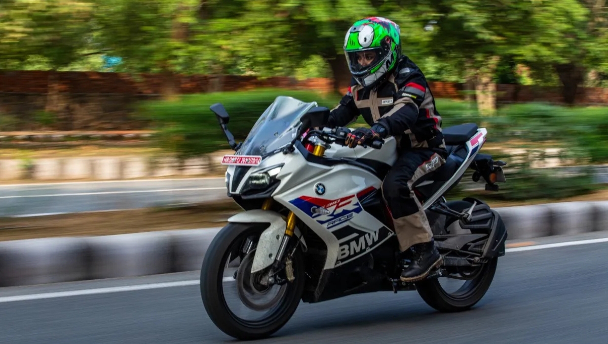 BMW G310 RR Review: दमदार फीचर्स और ₹3.45 लाख की कीमत में जबरदस्त बाइक