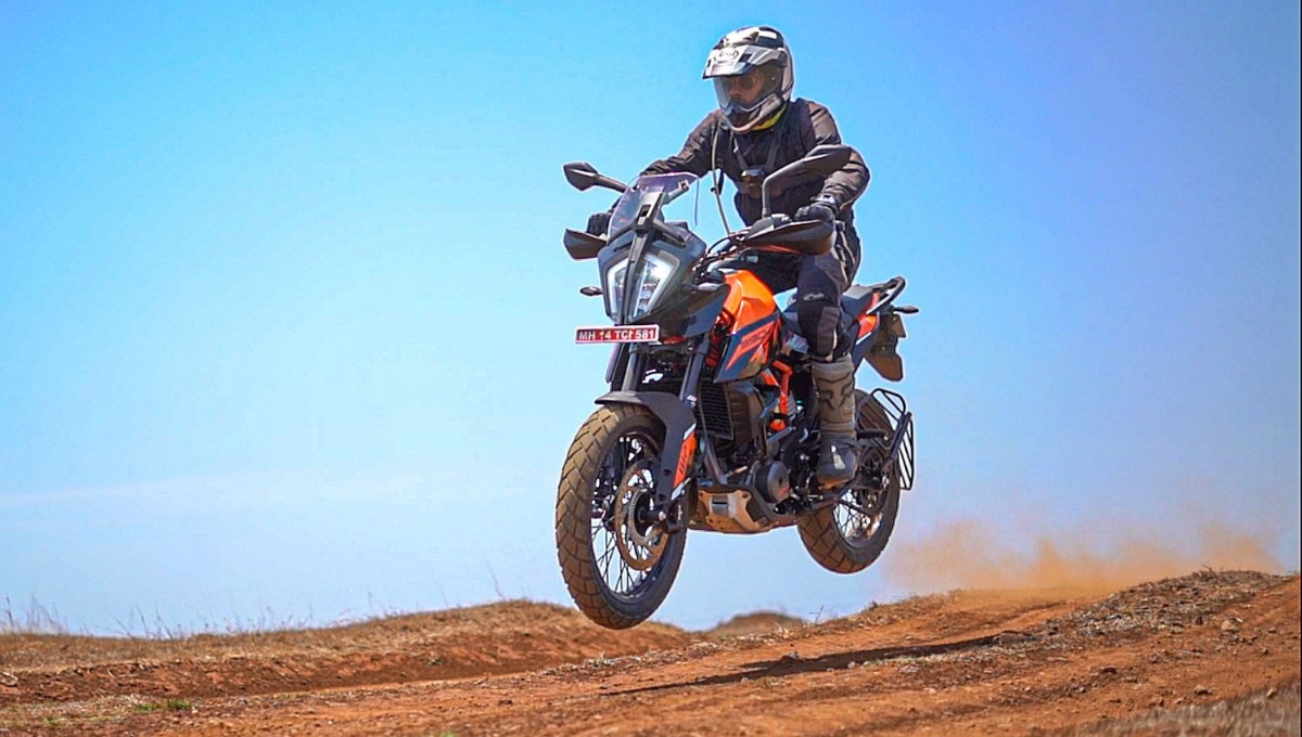 KTM 390 Adventure: 42.9 bhp पावर, स्टाइलिश फीचर्स और सिर्फ ₹3,90,567 में