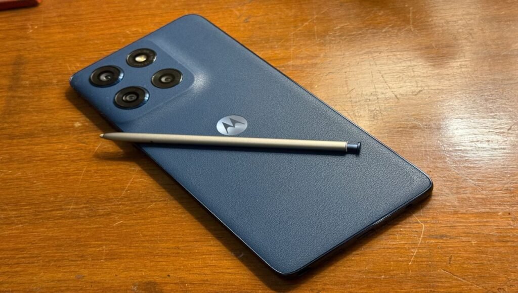 Motorola Edge 60: शानदार डिजाइन और पावरफुल परफॉर्मेंस का अद्भुत संगम